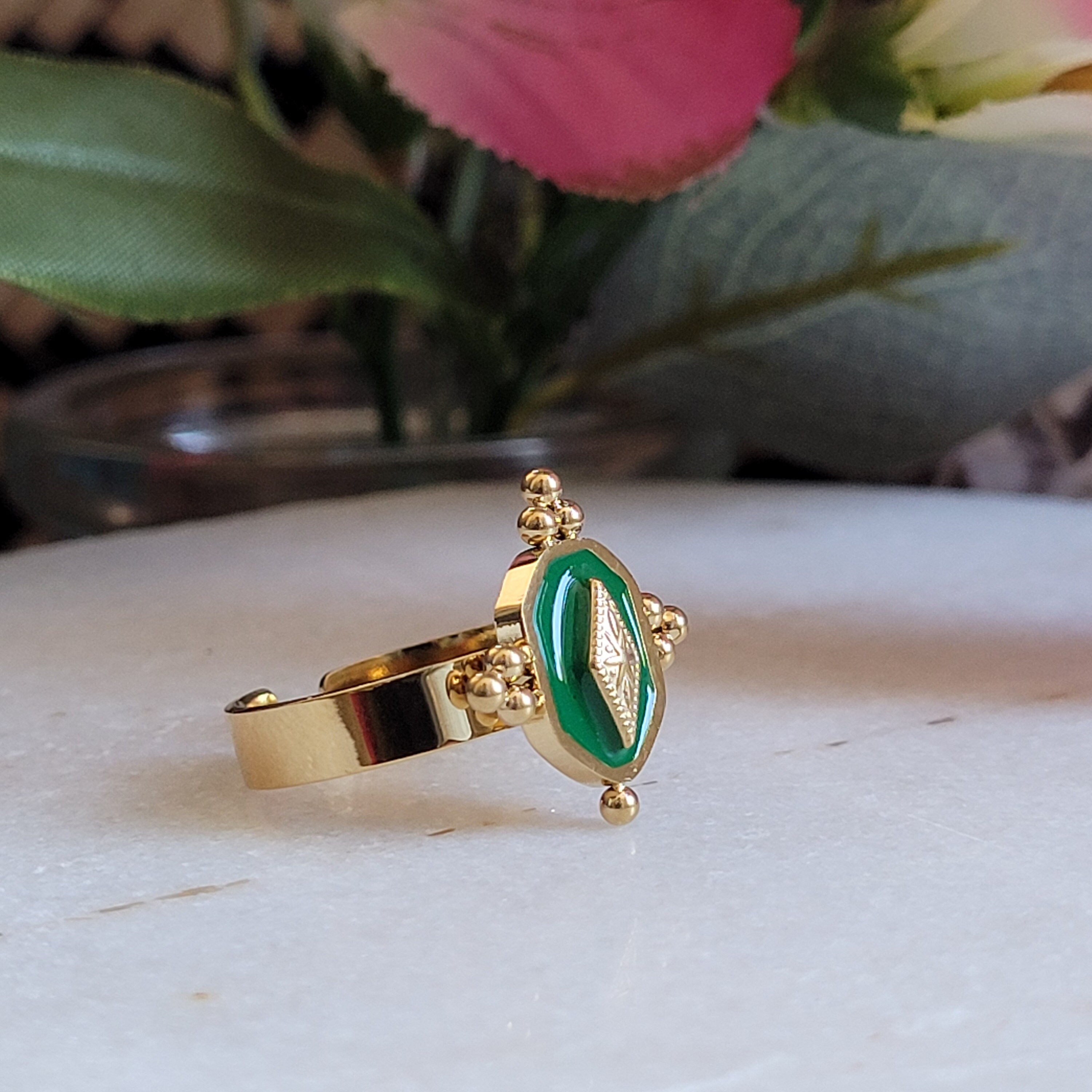 Green stone gold ring cheap design for female
