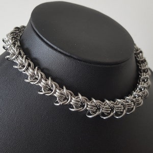 Chunky Rosetta Chainmail Link Choker Necklace – Heavy Duty Stainless Steel Gothic Collar