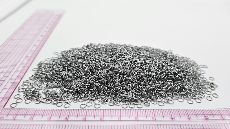 4mm X 0.5mm Stainless Steel Chainmail Rings - 80g - Approx 5000 Jump ...