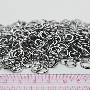 10 mm x 1.5 mm 厚ステンレススチールチェーンメイルリング - 180g - 約500個のジャンプリング - バルク