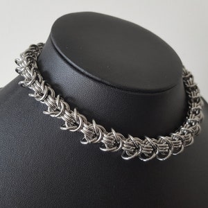 9mm Chunky Rosetta Chainmail Link Choker / Necklace - Stainless Steel Gothic Barbed Wire Chain Collar