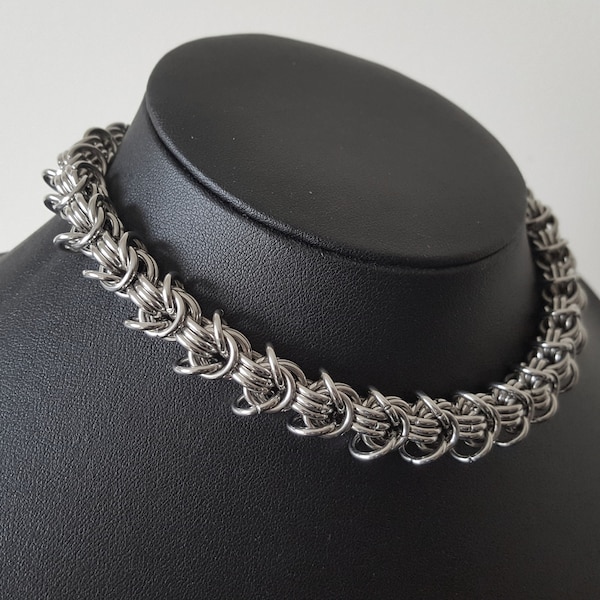 9mm Chunky Rosetta Chainmail Link Choker / Collier - Collier de chaîne de fil de fer barbelé gothique en acier inoxydable