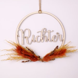 Door sign made of wood with dried flowers| Family Shield | name tag | door wreath | gift idea | wedding | housewarming party
