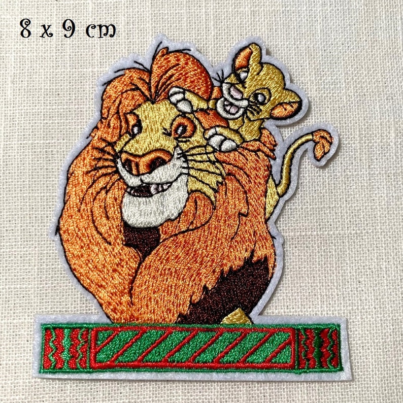 Iron-on embroidered patch badge Jungle ANIMAL, LION 9 x 8 cm Model of your choice Iron-on applique N°4 - 8 x 9 cm