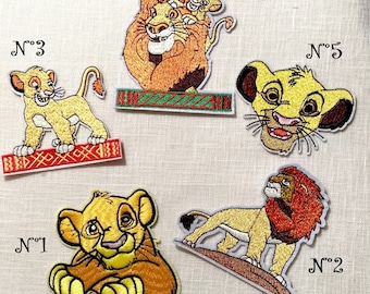 Écusson patch brodé thermocollant - ANIMAL de la Jungle, LION ** 9 x 8 cm ** Modèle au choix - Applique à repasser