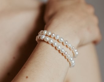 Bracelet en perles double rangs pour mariée ou tenue chic et élégante