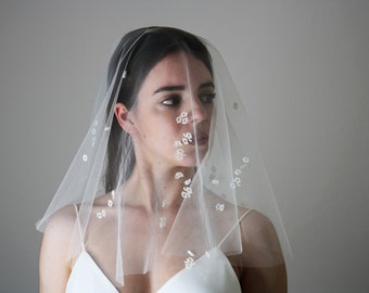 Wedding veil with embroidery, Bridal veil with pearls, Ivory tulle veil, Blusher veil