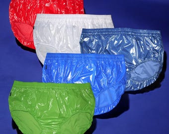 Slip en nylon brillant, laqué, effet mouillé PVC, sans doublure