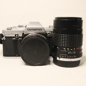 オリンパス OM-2 35mmフィルムカメラ（50mm f1.8 Zuikoレンズ