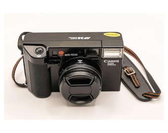 Canon AF35ML 35mm Film Camera. f/1.9 40mm Lens. Retro. Vintage Point and Shoot. Canon Autoboy AF35M