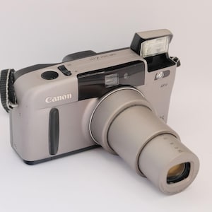 Canon Sure Shot Z135: cámara de película de 35 mm, zoom de 38-135 mm, probada