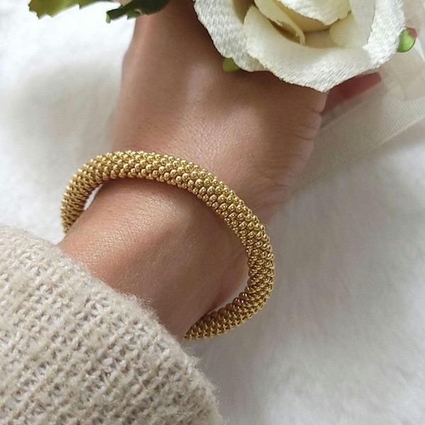 Golden crochet bead bracelet. MIYUKI bracelet with rounded beads. Golden bead bracelet. Crochet jewelry. Solid gold bead crochet bracelet.