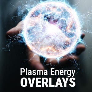 Peut inclure: Une sphère d'énergie plasma bleue et blanche incandescente avec des filaments en forme d'éclairs, tenue dans une main. Le texte "Plasma Energy OVERLAYS" est affiché en dessous, avec "40 PNG • Haute Résolution".