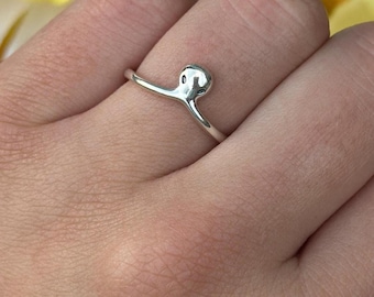 Minimalist Dainty Alien Head Ring | V-Shape Oxidized Design Band | Wedding Gift Promise ring for Women Solid 925 Sterling Silver 8.1 mm