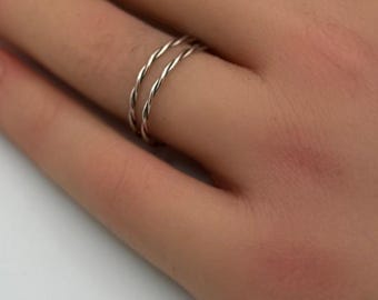 Anello in argento sterling con corda intrecciata, fascia minimalista