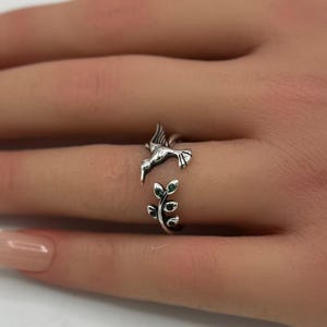 Oxidized Sterling Silver Hummingbird Ring: Emerald Green CZ Statement Band