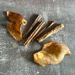 Medium Dog Treat Sampler, Pig Ears + Gullet Sticks + Beef Sausages, Single Ingredient Natural Dog Chew, 6 Pack