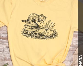Bookish Cat Shirt, Cute Kitten and Flowers Tee, Aesthetic Reading Shirt, Pink Cat Lover Gift, Cozy Cottagecore T-Shirt