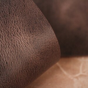 Strong buffalo leather! Thick leather cut (e), piece of leather (e), approx. 3.2-3.5 mm thick. Pull up leather, tooled leather, brown, dark brown, antique
