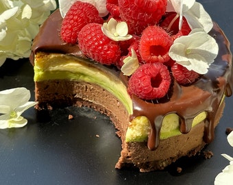 Chocolate Pistachio Cheesecake Recipe PDF | Vanilla Cheesecake | Layered Cheesecake | Baked Dessert Guide