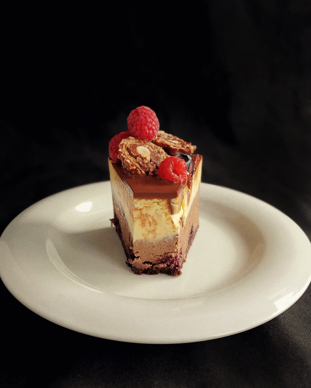 Layered Chocolate and Vanilla Cheesecake With Blueberries Printable