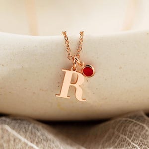 Collar personalizado con inicial pequeña y piedra de nacimiento, collar con letras en plata 925, joyería minimalista, regalo de cumpleaños para ella, regalo para el Día de la Madre