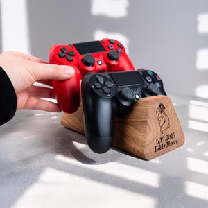 Personalisierter Controller Halter – Gaming Schreibtisch Zubehör für xbox & PS5 – cooles Geschenk für Gamer und Streamer