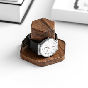 Custom engraved Watch Holder, Wooden Cylinder Watch Stand, Gift for Men, Watch Accessories Stand