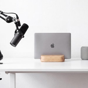 Drewniana podstawka pod laptopa, drewniana podstawka pod MacBooka, pionowa podstawka pod laptopa, organizer na biurko, uchwyt oszczędzający miejsce