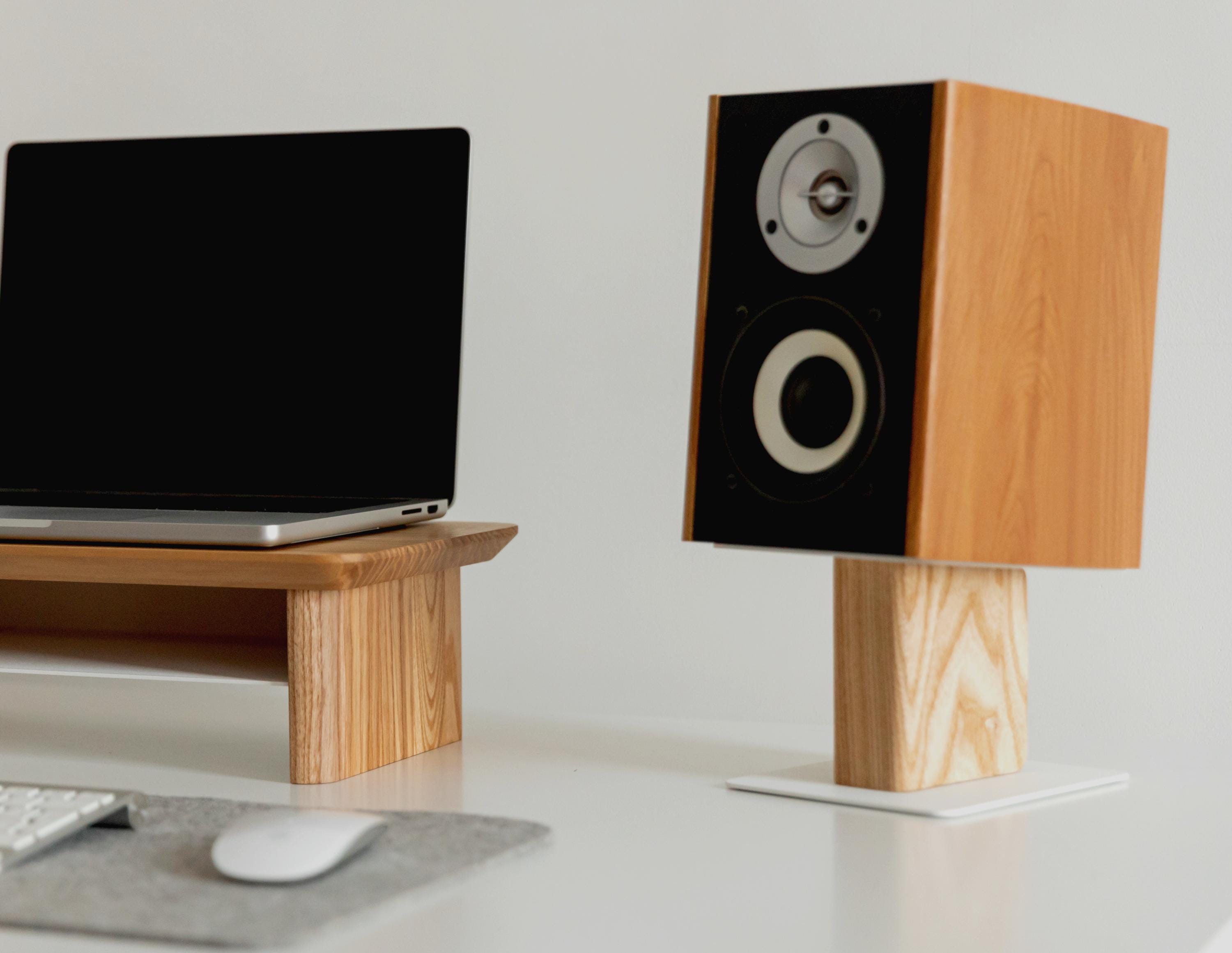 木製スピーカースタンド – デスク設置用2個セット。音質向上と省