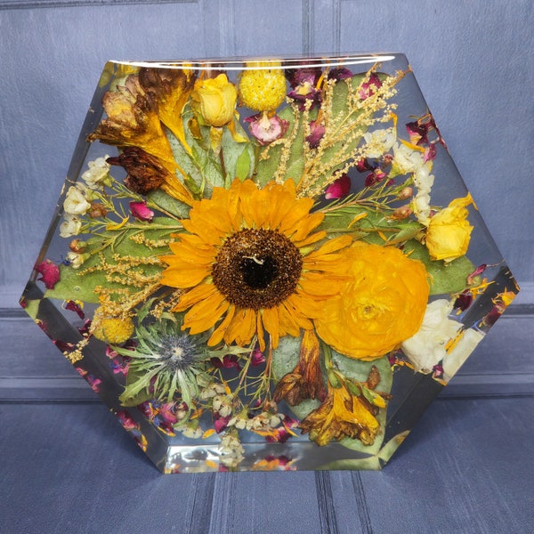 Best Seller | 20cm hexagon wedding flower preservation | wedding bouquet preservation | flower drying | Gift | floral preservation