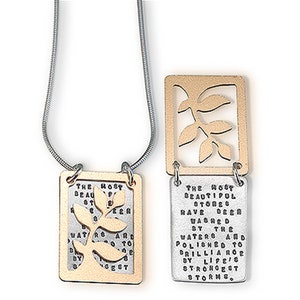 Collar de Kathy Bransfield / Empoderamiento / Collar de palabras / Colgante / Plata de ley / Joyería / Regalo / Regalo para ella / citar joyas /