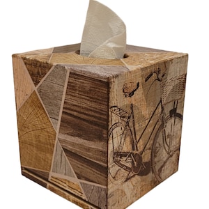 Caja de pañuelos marrón cuadrada hecha a mano, servilletero de madera, caja decorativa para servilleta con bicicleta y madera