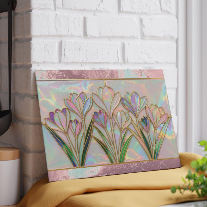 Planche à découper en verre crocus | Décoration de cuisine florale printanière irisée, planche de comptoir style vitrail nacré, cadeau pour amateur de jardin image 14