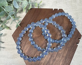 Ein (1) Aquamarin-Armband, dehnbar 7 mm Perlenarmband, Aquamarin-Kristallschmuck
