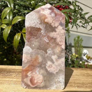 Dreamy Druzy Pink Flower Agate Tower 144g/3.07in