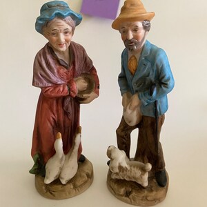 Vintage Home Interiors & Gifts Inc (HOMCO) Man and Woman Feeding Geese