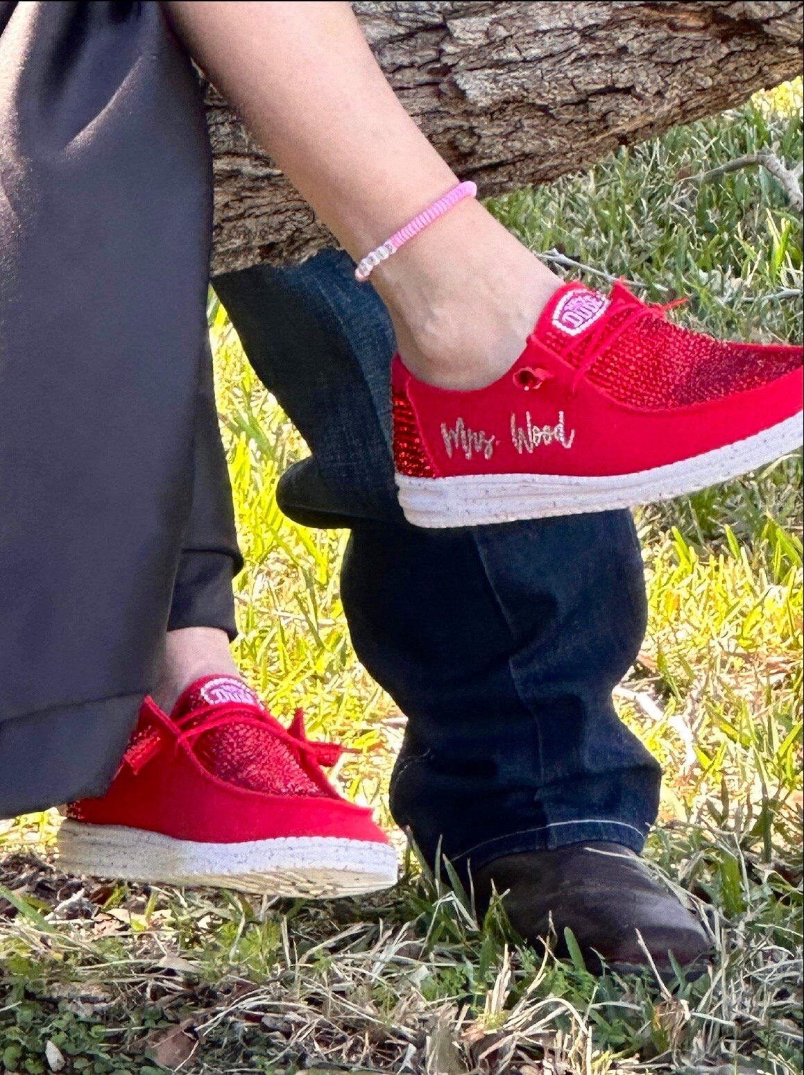 Red hey 2024 dude shoes