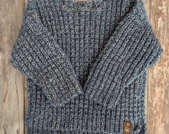 Maglione all&#39;uncinetto blu / Maglione all&#39;uncinetto fatto a mano per taglie da 12 a 18 mesi / Maglione per bambini blu scuro