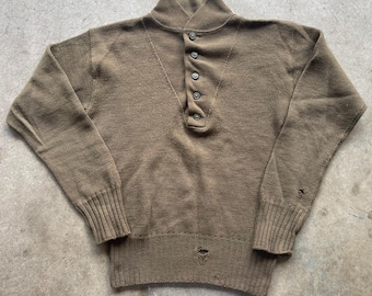 Vintage 60s US Military OD Shade Vietnam War Wool Sweater