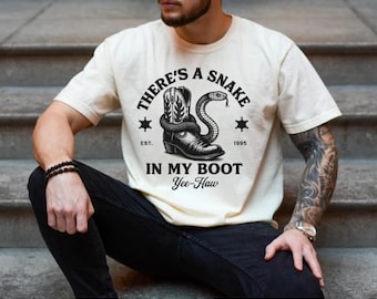 Theres a snake in my boot T-shirt, Toy Story tee, Hollywood Studios, Tee, Cute Disney shirt, Disney parks, Disney rides, disney vacation tee