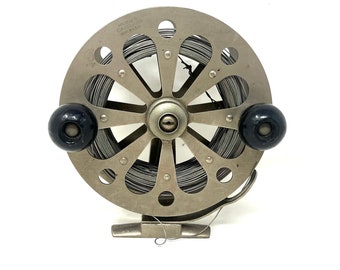 Pflueger 1492 AK Medalist Fly Fishing Reel Looks to Be Early