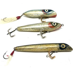 fish lure black and white #403 TW Instant storytelling erupts every durable fishing reels 16” x 19” Landing Size:200J (Right Hand)