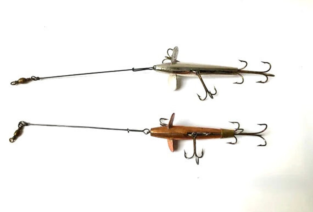 2 Vintage Pflueger Devon Breakless Minnows Early 1900s / 2 Antique Fishing  Minnows Pflueger Devon Breakless 