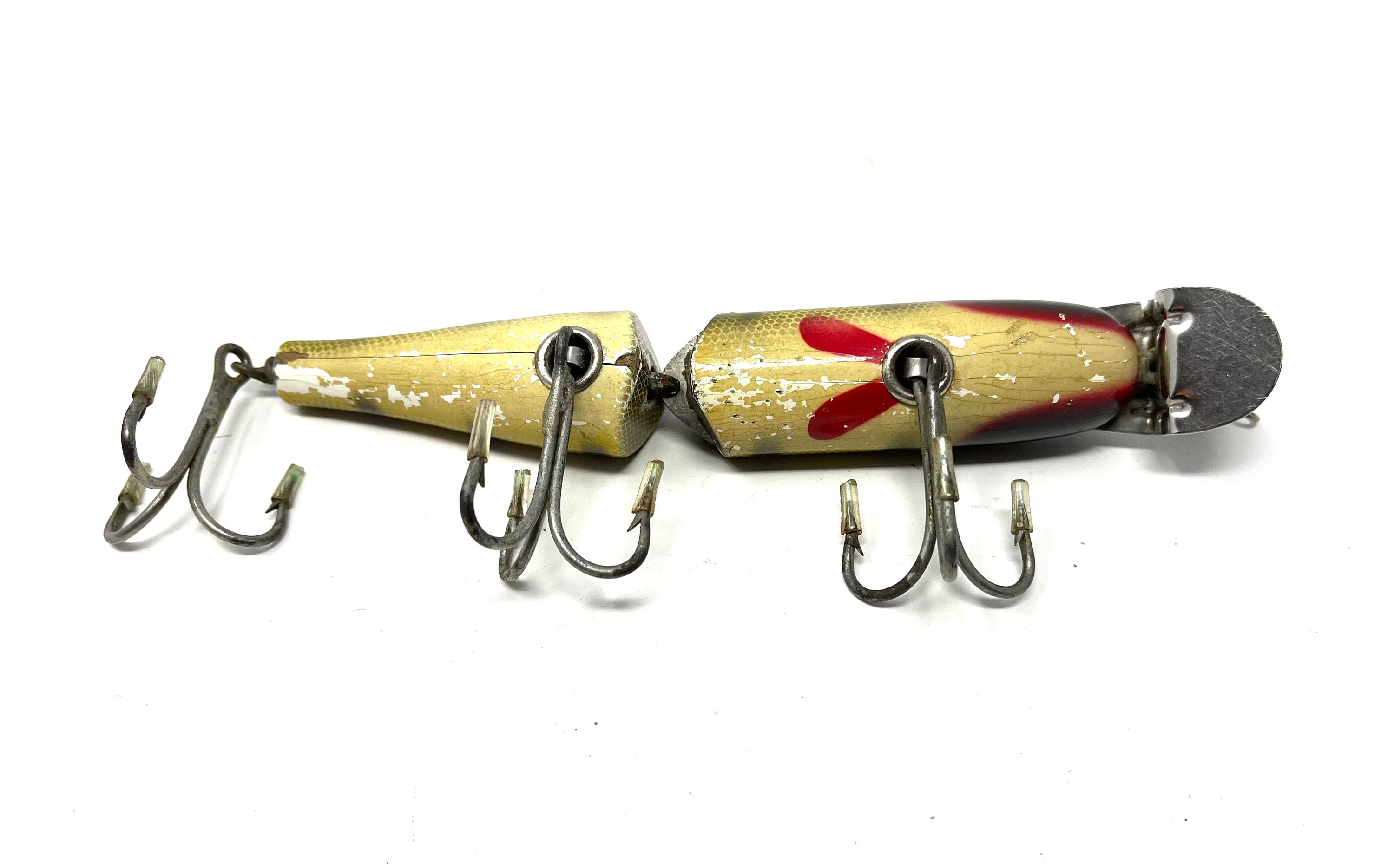 Pin by Heather Williamson on Crafts  Vintage fishing lures, Antique  fishing lures, Old fishing lures