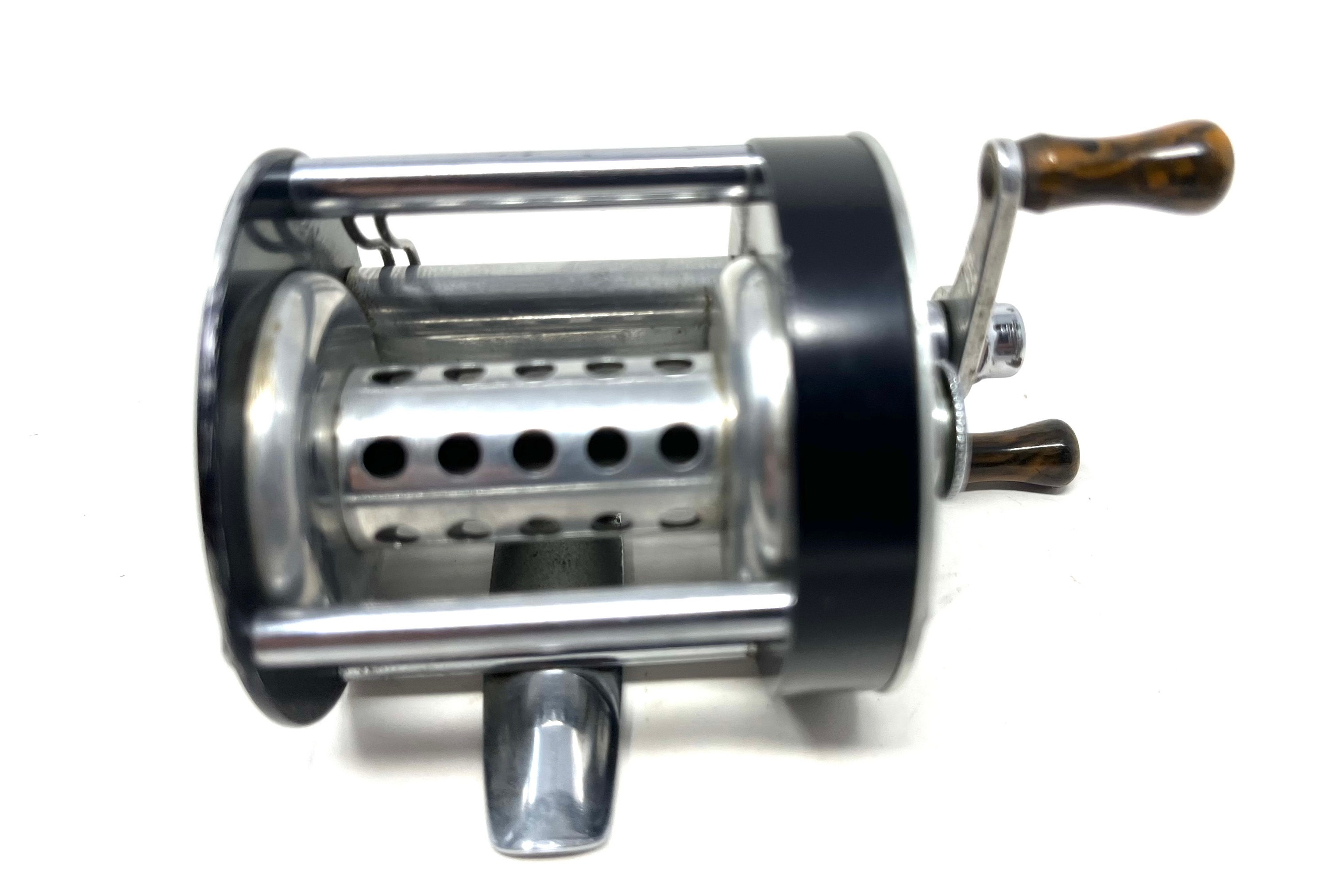 リール Langley CAST-RITE 380A il_fullxfull.5215914897_99qs.jpg