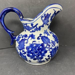 Avalon Ming Luxe Jug Ceramic Pitcher: Blue and White Floral Pitcher 7”