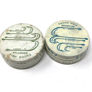 2 Vintage Pflueger Hande-pak Fish Hook Tins With Hooks / Antique