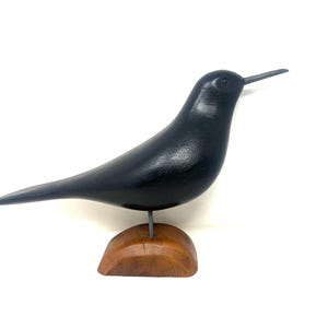 Carved Black Crow / Carved Bird Statue / Black Crow Bird Lover Gift / Jim Slack Wood Carving