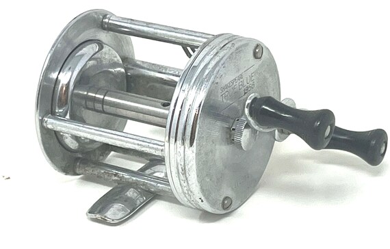 Vintage Shakespeare True Blue Fishing Reel - 1956 Model FE